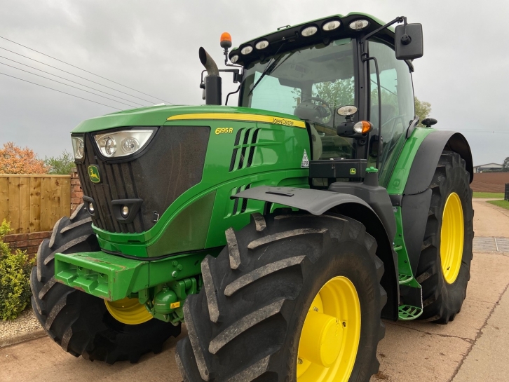 John Deere 6195R