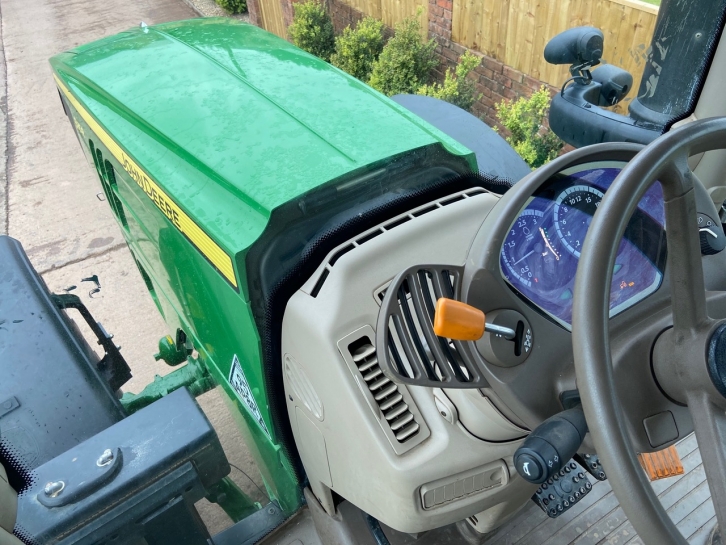 John Deere 6195R