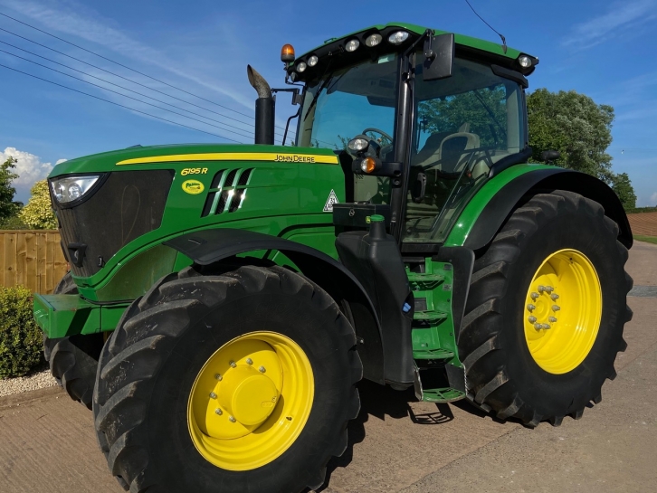 John Deere 6195R