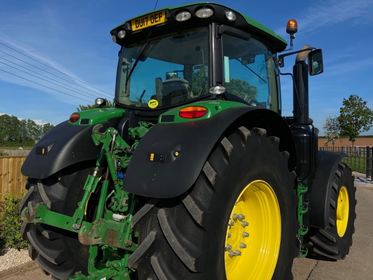 John Deere 6195R