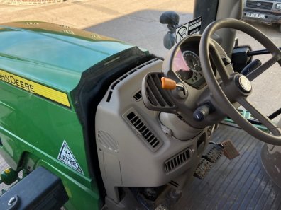 John Deere 6195R