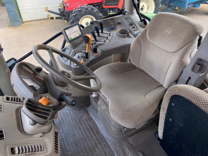 John Deere 6155R