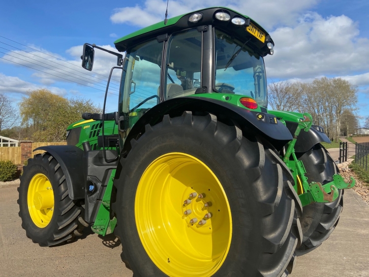 John Deere 6155R