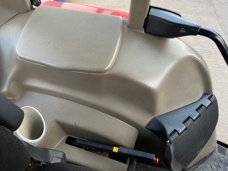 Case CVX 170