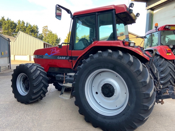 Case 7240 Pro