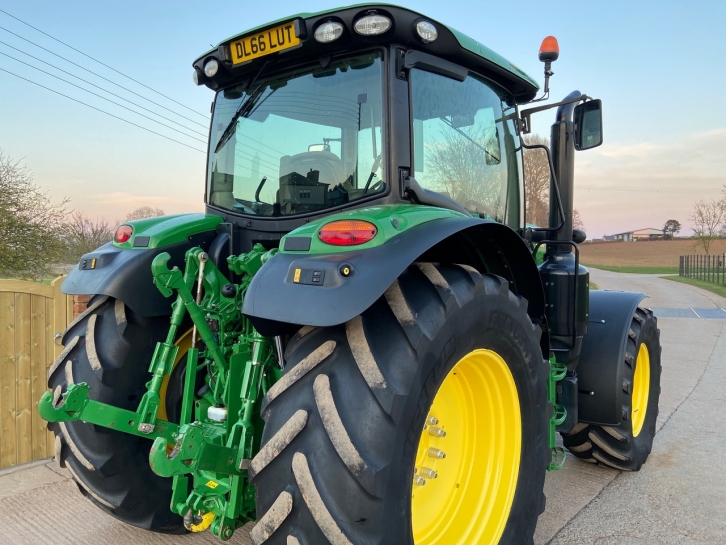 John Deere 6145R