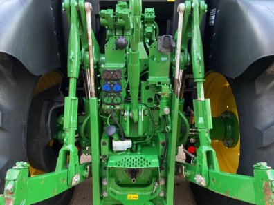 John Deere 6145R
