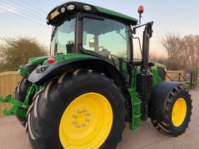 John Deere 6145R
