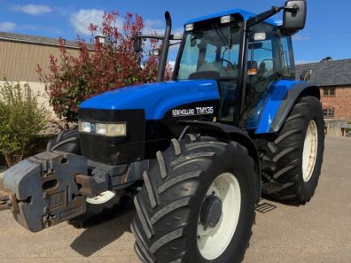 New Holland TM135
