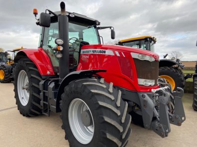 Massey Ferguson 7724 Dyna-VT Exclusive