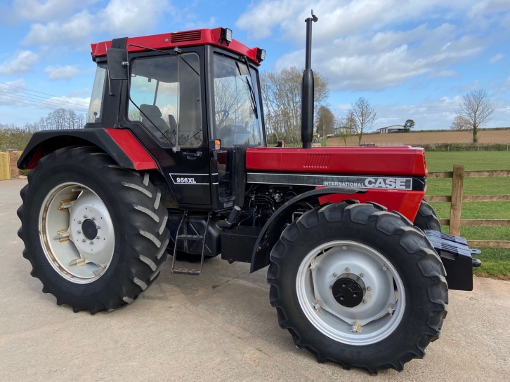 Case 956XL