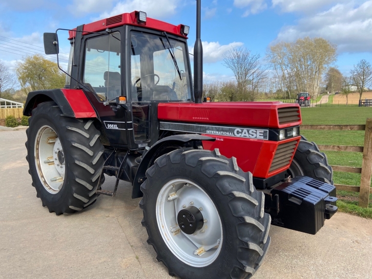 Case 956XL