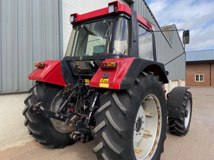 Case 956XL