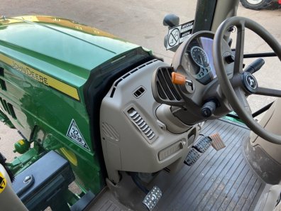 John Deere 6155R