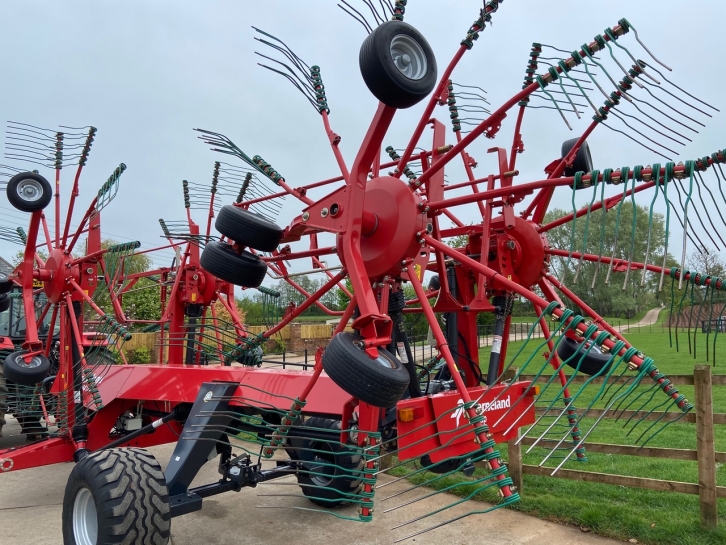 Kverneland Taarup 94125C 4 rotor rake