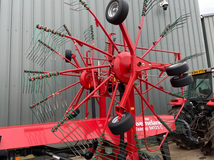 Kverneland Taarup 94125C 4 rotor rake