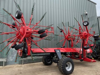 Kverneland Taarup 94125C 4 rotor rake