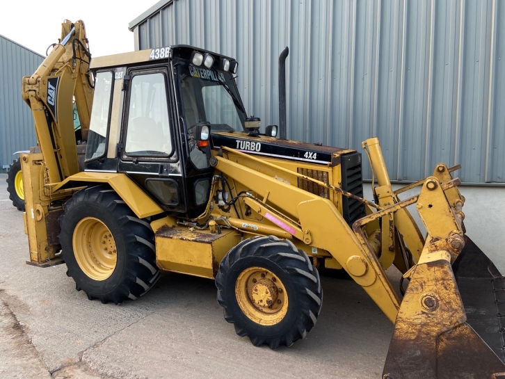 CAT 438B wheel digger