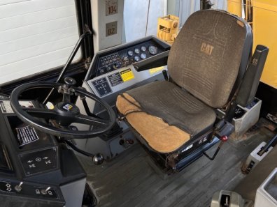 CAT 438B wheel digger