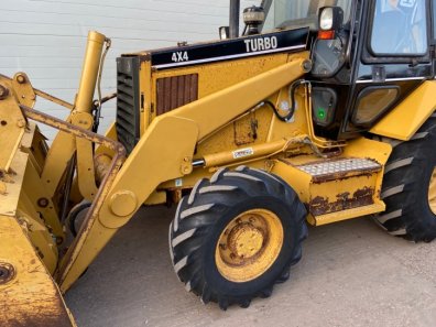 CAT 438B wheel digger