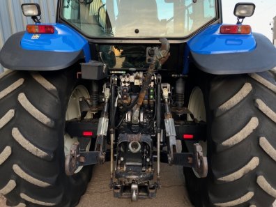 New Holland TM155