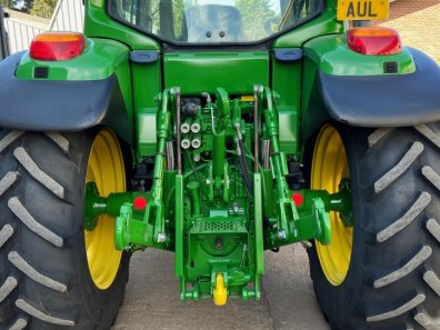 John Deere 6420
