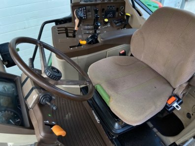 John Deere 6420