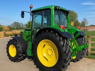 John Deere 6420