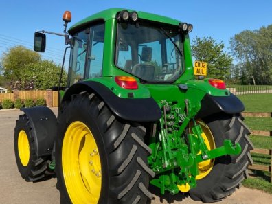 John Deere 6420