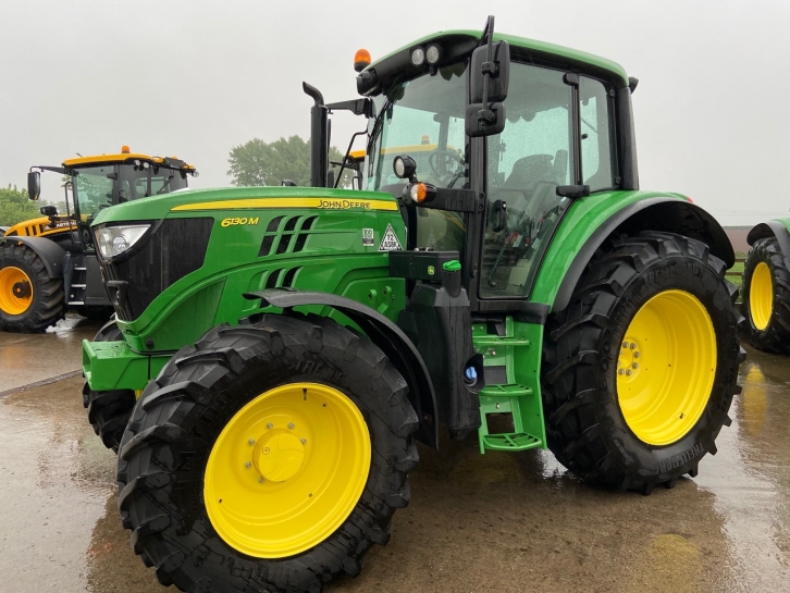 John Deere 6130M
