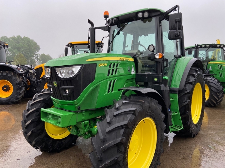 John Deere 6130M