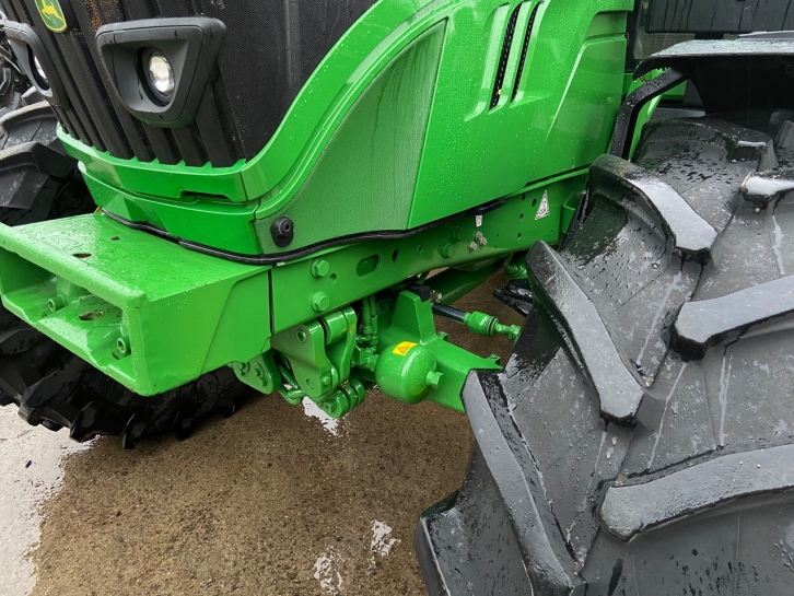 John Deere 6130M