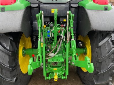 John Deere 6130M