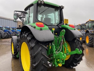 John Deere 6130M