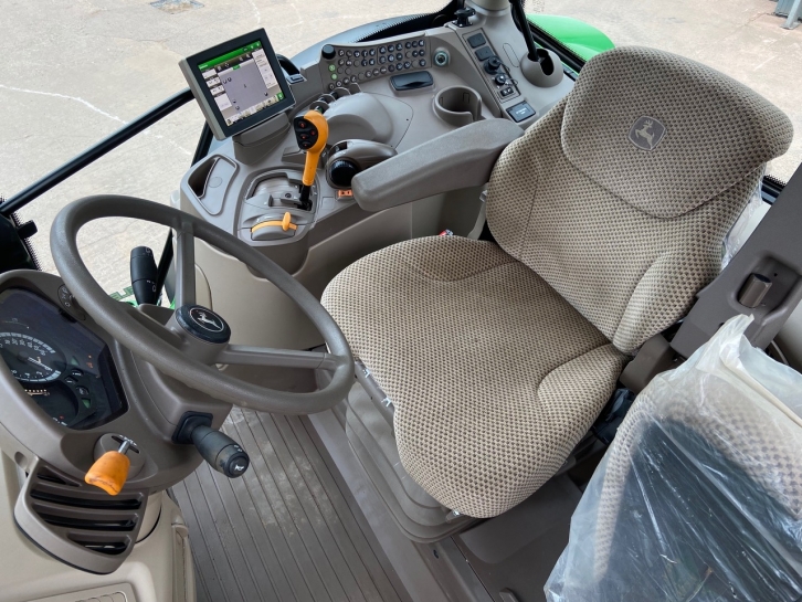 John Deere 6175R
