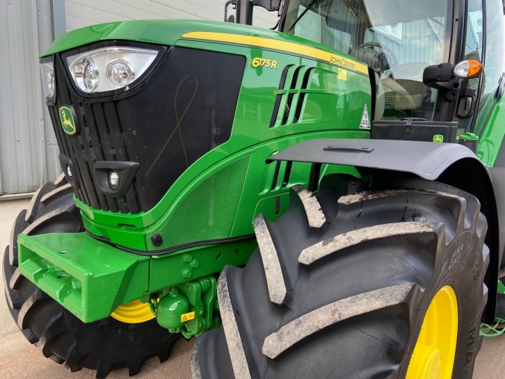 John Deere 6175R