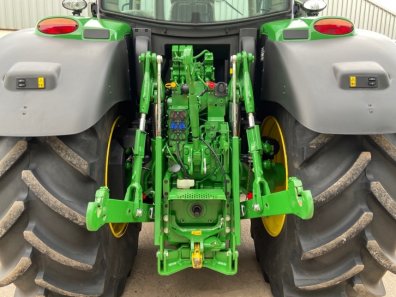 John Deere 6175R