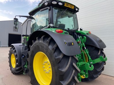 John Deere 6175R