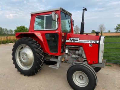Massey Ferguson 575