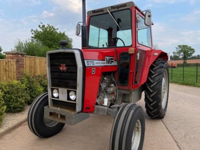 Massey Ferguson 575