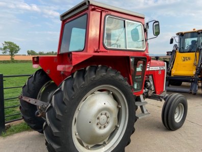 Massey Ferguson 575