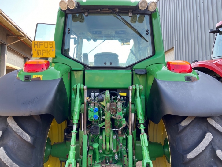 John Deere 6930
