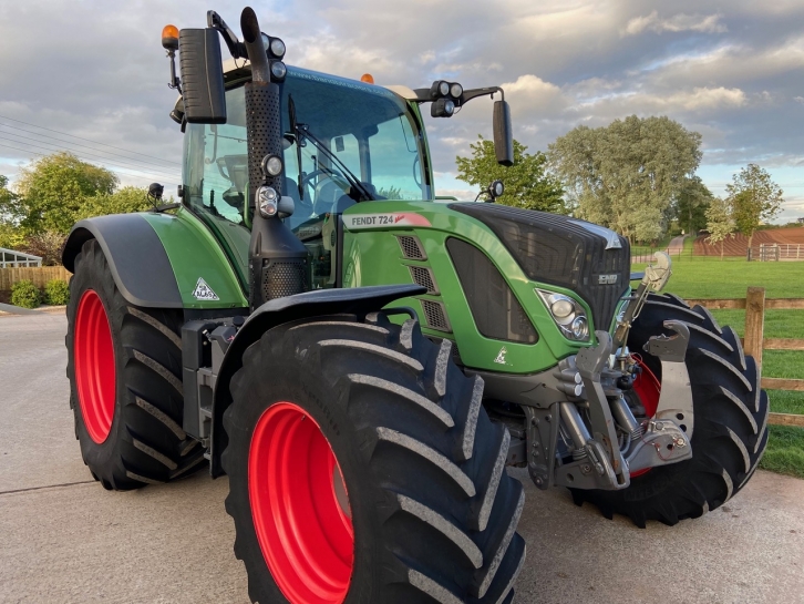 Fendt 724 Profi-Plus