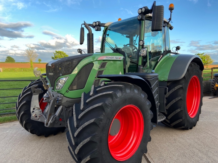 Fendt 724 Profi-Plus