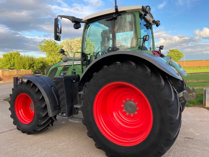 Fendt 724 Profi-Plus