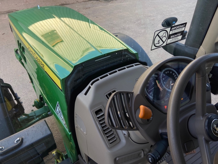 John Deere 6155R Ultimate