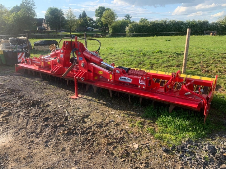 Pottinger Lion 6000 6 Metre power harrow