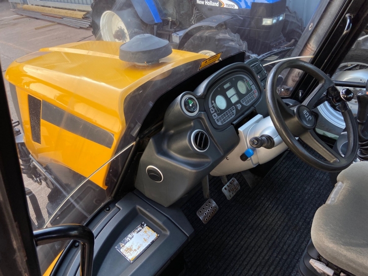 JCB 3230 Plus