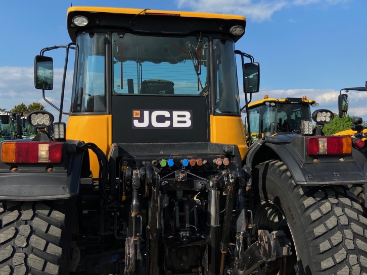 JCB 3230 Plus