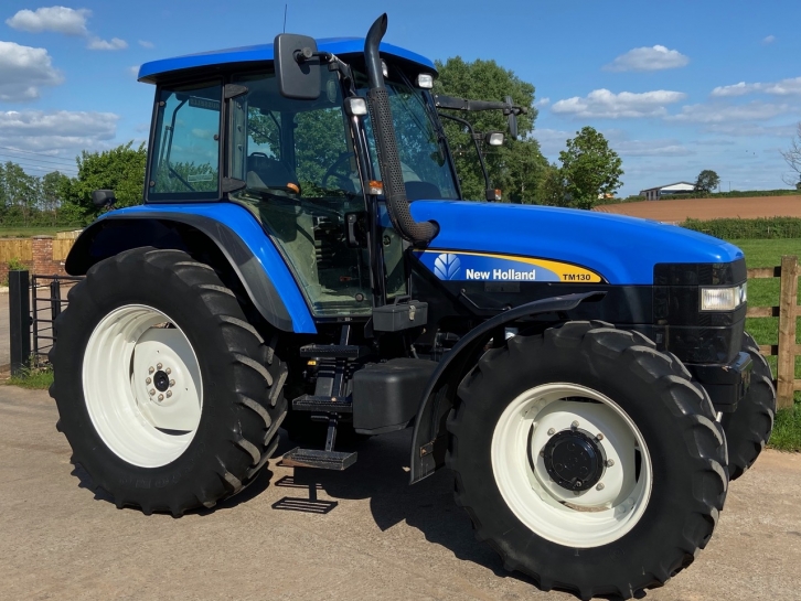 New Holland TM130